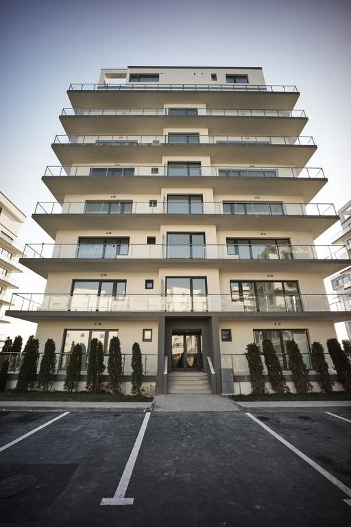 Studio Riviera Mamaia Luaran gambar
