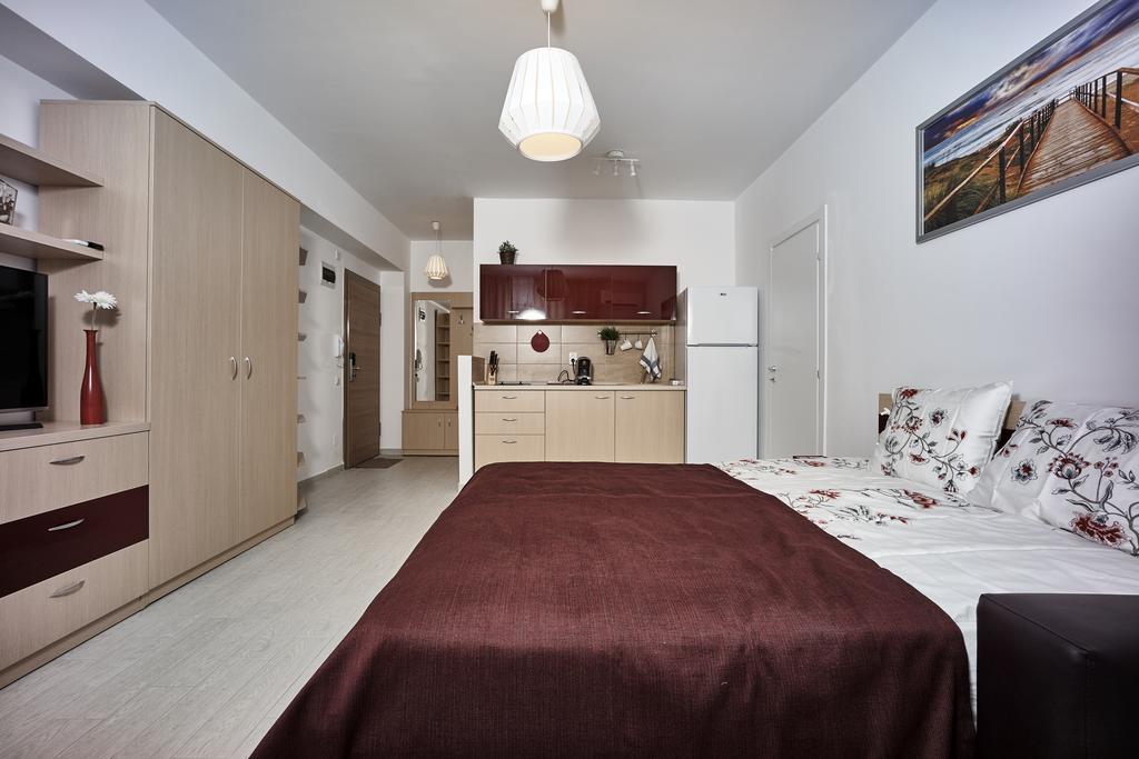 Studio Riviera Mamaia Luaran gambar